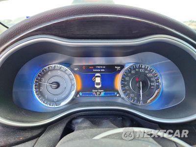 Zdjęcie 9 z 12 samochodu: 2015 CHRYSLER 200 C VIN:1C3CCCCB9FN644972 - miniatura