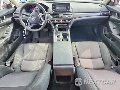 Zdjęcie 8 z 12 samochodu: 2019 HONDA ACCORD LX VIN:1HGCV1F10KA096263 - miniatura