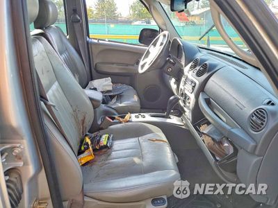 Zdjęcie 7 z 12 samochodu: 2006 JEEP LIBERTY LIMITED VIN:1J4GL58K26W180560 - miniatura