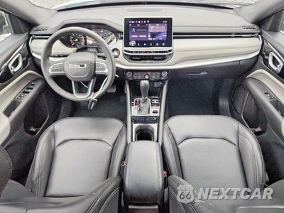 Zdjęcie 8 z 13 samochodu: 2025 JEEP COMPASS LIMITED VIN:3C4NJDCN2ST615463 - miniatura