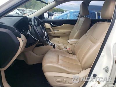 Zdjęcie 7 z 12 samochodu: 2018 NISSAN ROGUE S VIN:JN8AT2MV7JW328838 - miniatura