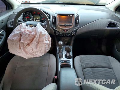Zdjęcie 8 z 13 samochodu: 2016 CHEVROLET CRUZE LT VIN:1G1BE5SM9G7268661 - miniatura