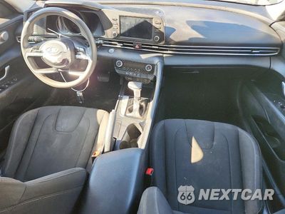 Zdjęcie 8 z 12 samochodu: 2021 HYUNDAI ELANTRA SEL VIN:5NPLM4AG1MH027172 - miniatura