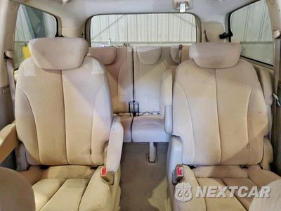 Zdjęcie 10 z 13 samochodu: 2007 HYUNDAI ENTOURAGE GLS VIN:KNDMC233576029527 - miniatura