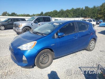 2014 TOYOTA PRIUS C TWO JTDKDTB32E1065181 - główne zdjęcie licytacji z USA - miniatura