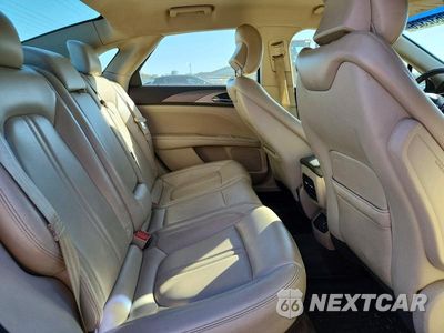 Zdjęcie 10 z 12 samochodu: 2017 LINCOLN MKZ HYBRID PREMIERE VIN:3LN6L5KU8HR663046 - miniatura