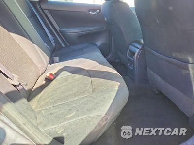 Zdjęcie 10 z 13 samochodu: 2016 NISSAN SENTRA S VIN:3N1AB7APXGY337751 - miniatura