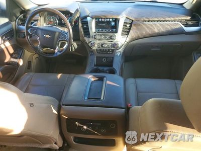 Zdjęcie 8 z 13 samochodu: 2017 CHEVROLET SUBURBAN K1500 LT VIN:1GNSKHKC0HR363681 - miniatura