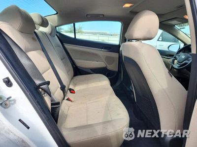 Zdjęcie 10 z 12 samochodu: 2017 HYUNDAI ELANTRA VALUE EDITION VIN:5NPD84LF5HH119548 - miniatura