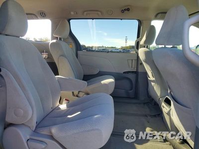Zdjęcie 11 z 13 samochodu: 2012 TOYOTA SIENNA LE VIN:5TDJK3DC4CS036389 - miniatura