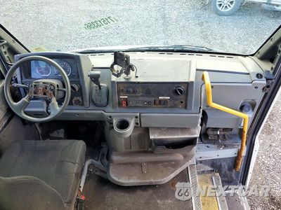 Zdjęcie 8 z 13 samochodu: 2017 ISUZU REACH DELIVERY VAN VIN:JALB4T170H7W00285 - miniatura