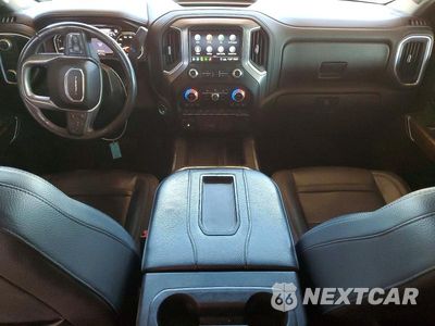 Zdjęcie 8 z 12 samochodu: 2020 GMC SIERRA K2500 DENALI VIN:1GT49REYXLF103079 - miniatura
