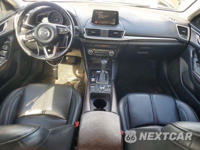 Zdjęcie 8 z 12 samochodu: 2018 MAZDA 3 TOURING VIN:3MZBN1V36JM235632 - miniatura