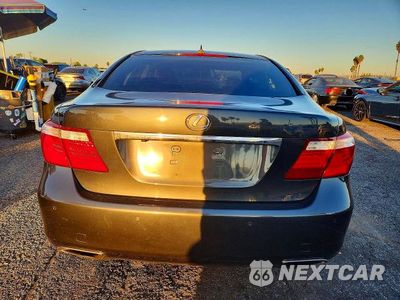Zdjęcie 6 z 12 samochodu: 2007 LEXUS LS 460 VIN:JTHBL46FX75034462 - miniatura