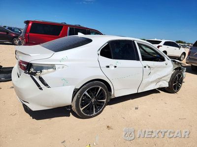 Trzecie zdjęcie samochodu z tyłu: 2020 TOYOTA CAMRY XSE VIN:4T1K61AK5LU510236 - miniatura
