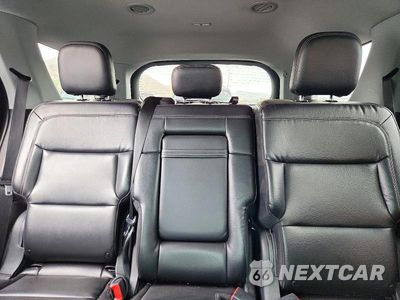 Zdjęcie 10 z 14 samochodu: 2020 FORD EXPLORER XLT VIN:1FMSK7DH0LGC91666 - miniatura