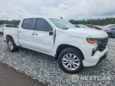 Czwarte zdjęcie samochodu z boku: 2022 CHEVROLET SILVERADO C1500 CUSTOM VIN:1GCPABEK7NZ510012 - miniatura
