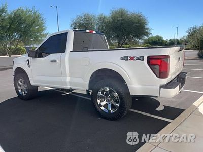 Trzecie zdjęcie samochodu z tyłu: 2025 FORD F150 XL VIN:1FTMF1L5XSKF65358 - miniatura