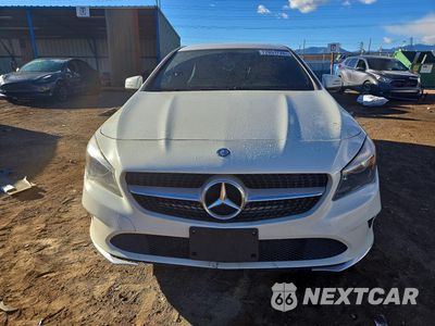 Piąte zdjęcie samochodu w środku: 2017 MERCEDES-BENZ CLA 250 4MATIC VIN:WDDSJ4GB2HN419394 - miniatura