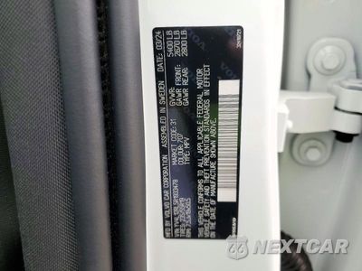 Zdjęcie 12 z 12 samochodu: 2024 VOLVO XC60 PLUS VIN:YV4L12RL5R1933478 - miniatura