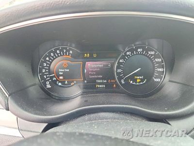 Zdjęcie 9 z 13 samochodu: 2019 LINCOLN MKC RESERVE VIN:5LMCJ3C95KUL04208 - miniatura