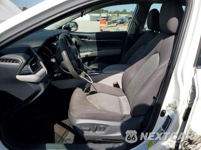 Zdjęcie 7 z 12 samochodu: 2020 TOYOTA CAMRY LE VIN:4T1C11AK4LU332516 - miniatura