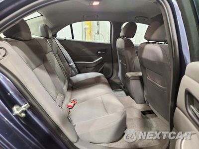 Zdjęcie 10 z 13 samochodu: 2014 CHEVROLET MALIBU LS VIN:1G11B5SL0EF114144 - miniatura