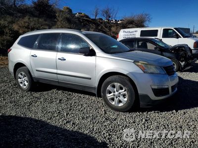 Czwarte zdjęcie samochodu z boku: 2016 CHEVROLET TRAVERSE LS VIN:1GNKRFKD2GJ298063 - miniatura