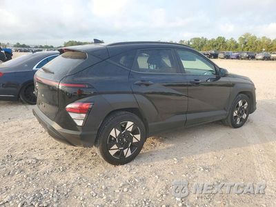 Trzecie zdjęcie samochodu z tyłu: 2024 HYUNDAI KONA SEL VIN:KM8HB3AB5RU052482 - miniatura