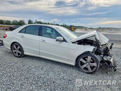 Czwarte zdjęcie samochodu z boku: 2010 MERCEDES-BENZ E 350 4MATIC VIN:WDDHF8HB2AA072860 - miniatura
