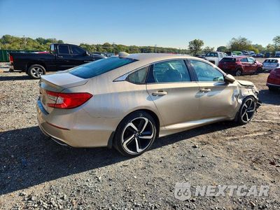Trzecie zdjęcie samochodu z tyłu: 2018 HONDA ACCORD LX VIN:1HGCV1F15JA250576 - miniatura