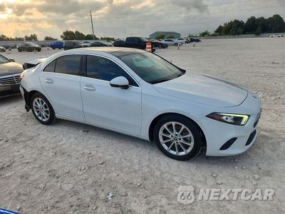 Czwarte zdjęcie samochodu z boku: 2020 MERCEDES-BENZ A 220 VIN:WDD3G4EB1LW038709 - miniatura
