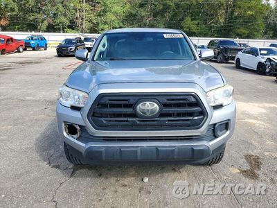 Piąte zdjęcie samochodu w środku: 2018 TOYOTA TACOMA SR VIN:5TFAX5GN1JX113270 - miniatura