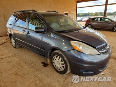 Czwarte zdjęcie samochodu z boku: 2010 TOYOTA SIENNA LE 7-PASSENGER VIN:5TDKK4CCXAS298197 - miniatura