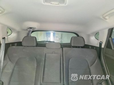 Zdjęcie 10 z 13 samochodu: 2019 HYUNDAI TUCSON SE VIN:KM8J2CA45KU001119 - miniatura
