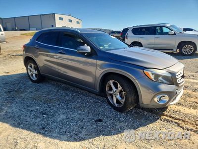 Czwarte zdjęcie samochodu z boku: 2018 MERCEDES-BENZ GLA 250 VIN:WDCTG4EBXJJ422986 - miniatura