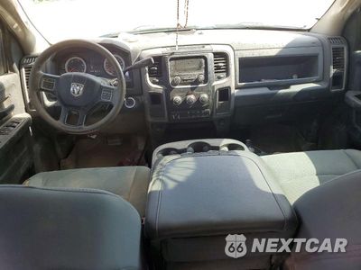 Zdjęcie 8 z 12 samochodu: 2018 RAM 3500 ST VIN:3C63RRGL2JG293122 - miniatura