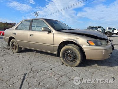 Czwarte zdjęcie samochodu z boku: 1999 TOYOTA CAMRY CE VIN:4T1BG22K3XU565064 - miniatura