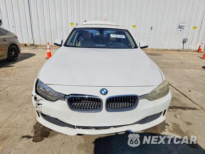 Piąte zdjęcie samochodu w środku: 2013 BMW 328 XI SULEV VIN:WBA3B5C53DF595793 - miniatura