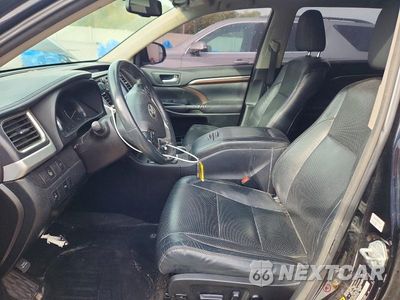 Zdjęcie 7 z 14 samochodu: 2016 TOYOTA HIGHLANDER LIMITED VIN:5TDDKRFH4GS233898 - miniatura