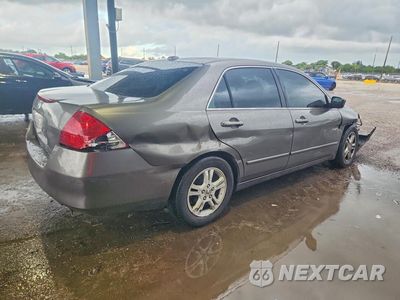 Trzecie zdjęcie samochodu z tyłu: 2006 HONDA ACCORD EX VIN:1HGCM56856A045323 - miniatura