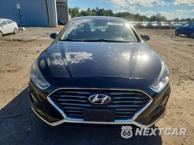 Piąte zdjęcie samochodu w środku: 2018 HYUNDAI SONATA SE VIN:5NPE24AF1JH603652 - miniatura