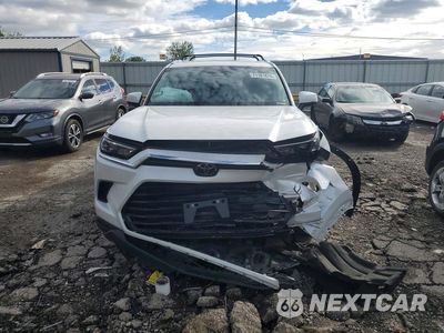 Piąte zdjęcie samochodu w środku: 2024 TOYOTA GRAND HIGHLANDER XLE VIN:5TDAAAB5XRS067103 - miniatura