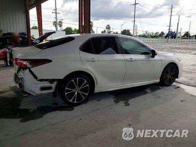 Trzecie zdjęcie samochodu z tyłu: 2018 TOYOTA CAMRY SE VIN:JTNB11HK3J3070072 - miniatura
