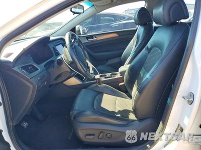 Zdjęcie 7 z 12 samochodu: 2017 HYUNDAI SONATA SPORT VIN:5NPE34AF1HH527714 - miniatura