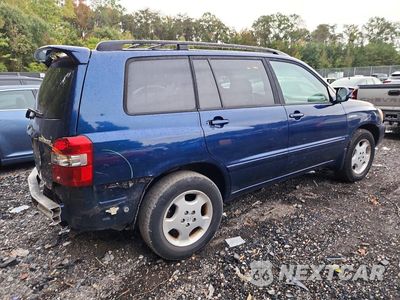 Trzecie zdjęcie samochodu z tyłu: 2004 TOYOTA HIGHLANDER LIMITED VIN:JTEEP21A340050445 - miniatura