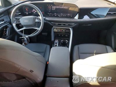 Zdjęcie 8 z 13 samochodu: 2025 AUDI Q5 PREMIUM PLUS VIN:WA12AAGU2S2115317 - miniatura