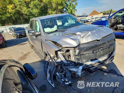 Czwarte zdjęcie samochodu z boku: 2022 RAM 1500 LARAMIE VIN:1C6SRFJM9NN330725 - miniatura