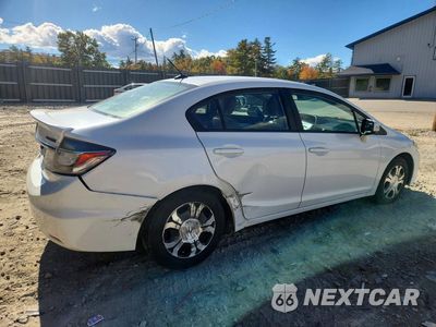 Trzecie zdjęcie samochodu z tyłu: 2013 HONDA CIVIC HYBRID VIN:19XFB4F26DE201743 - miniatura