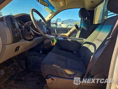 Zdjęcie 7 z 13 samochodu: 2011 GMC SIERRA 3500HD VIN:1GD322CL7BF241428 - miniatura